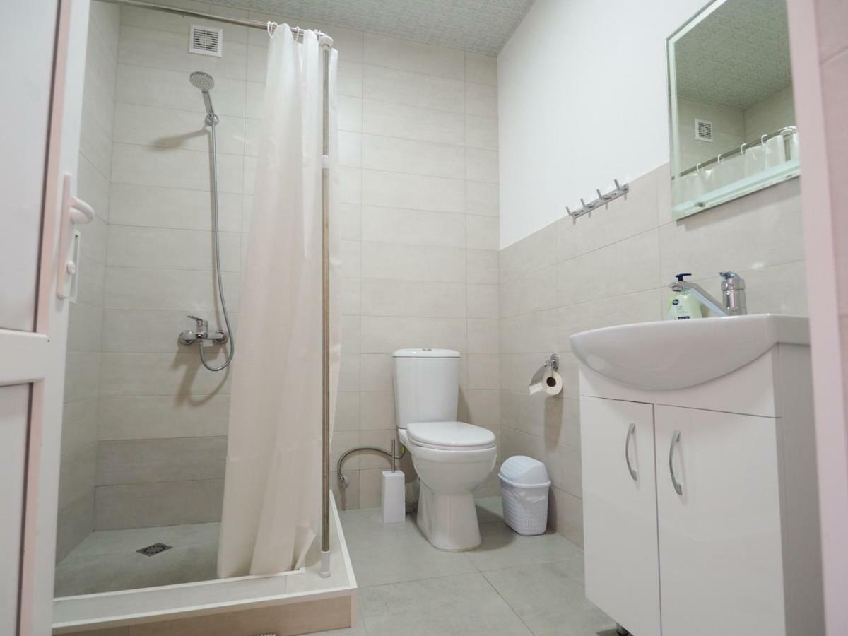 Nazy'S Guest House Joqolo Room photo